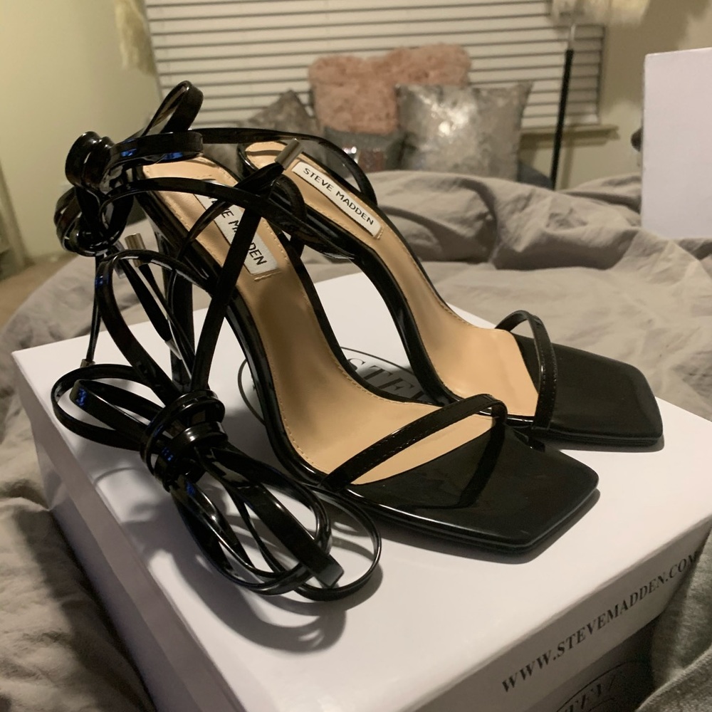 Steve Madden strapped heel